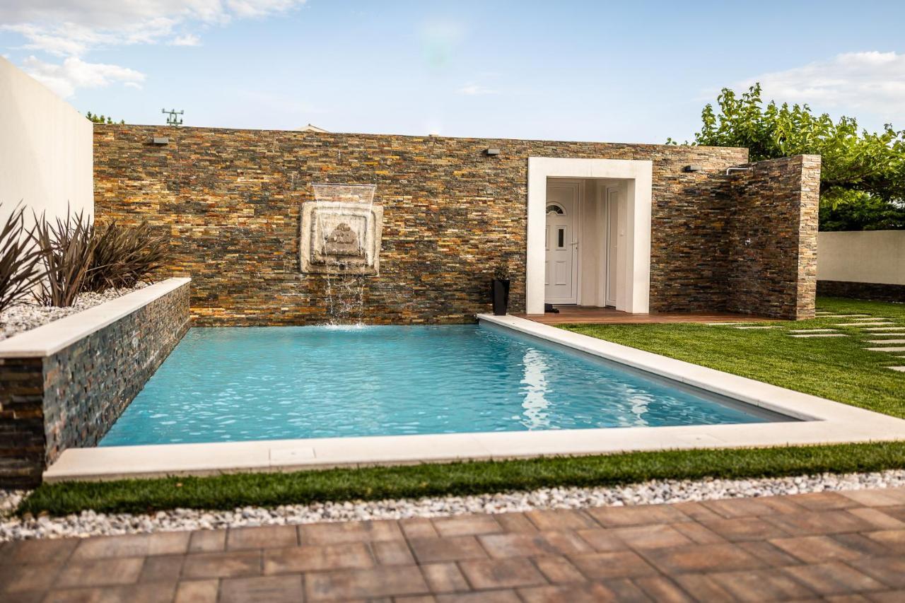 Villa Sunset Pool & Spa Apartments Zgornje Skofije Eksteriør bilde